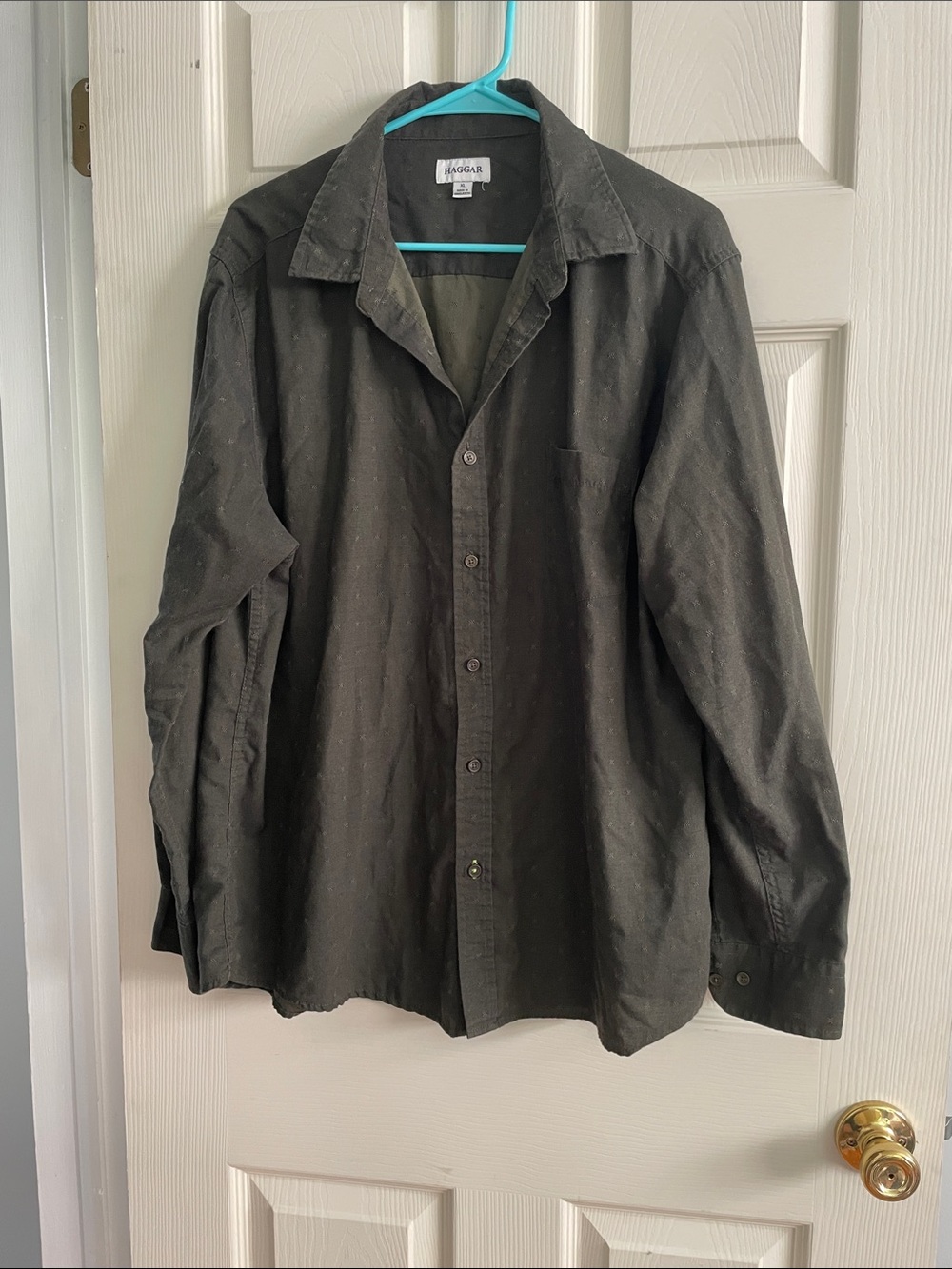 Haggar men’s button down shirt